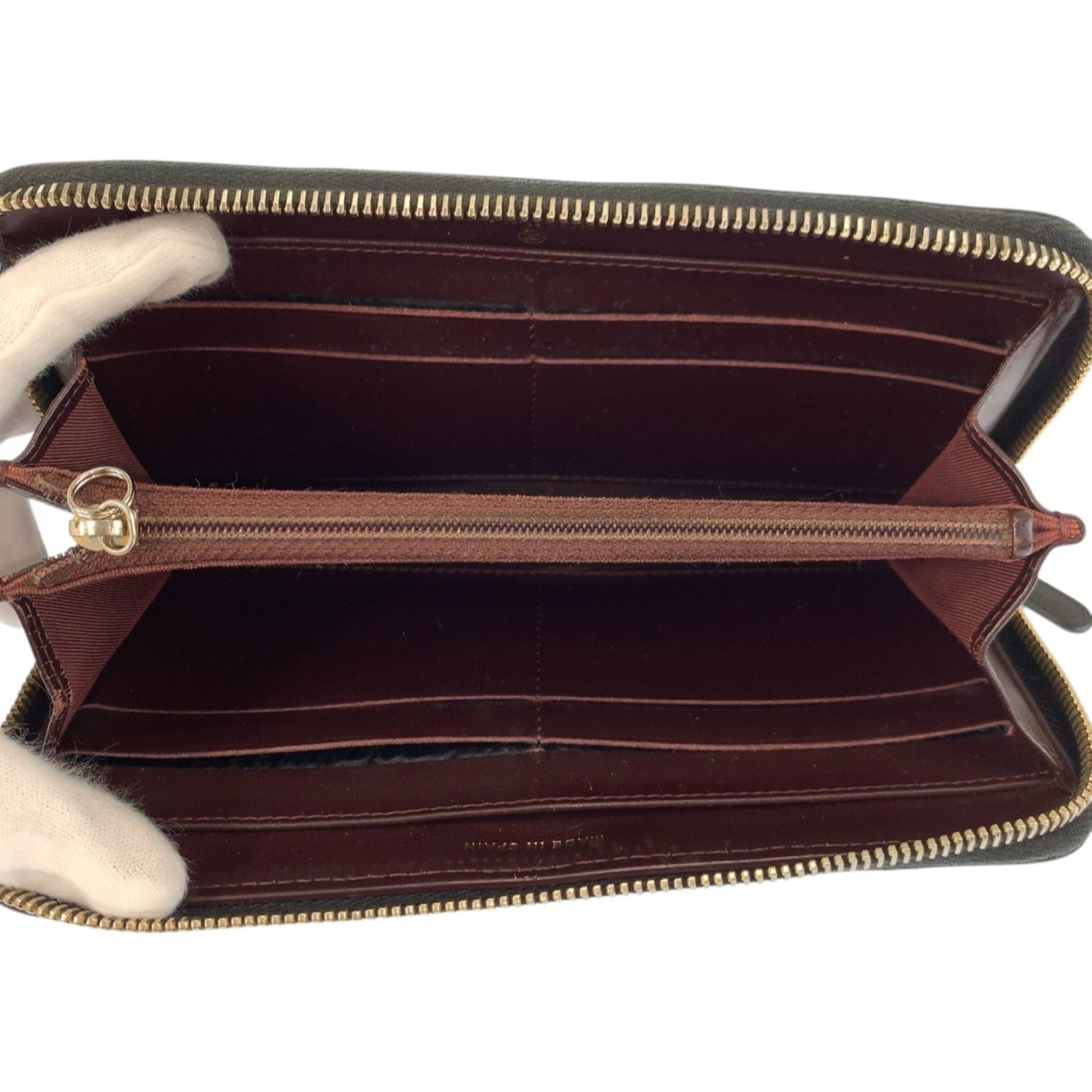 Zip Around Wallet Quilted Caviar Long
