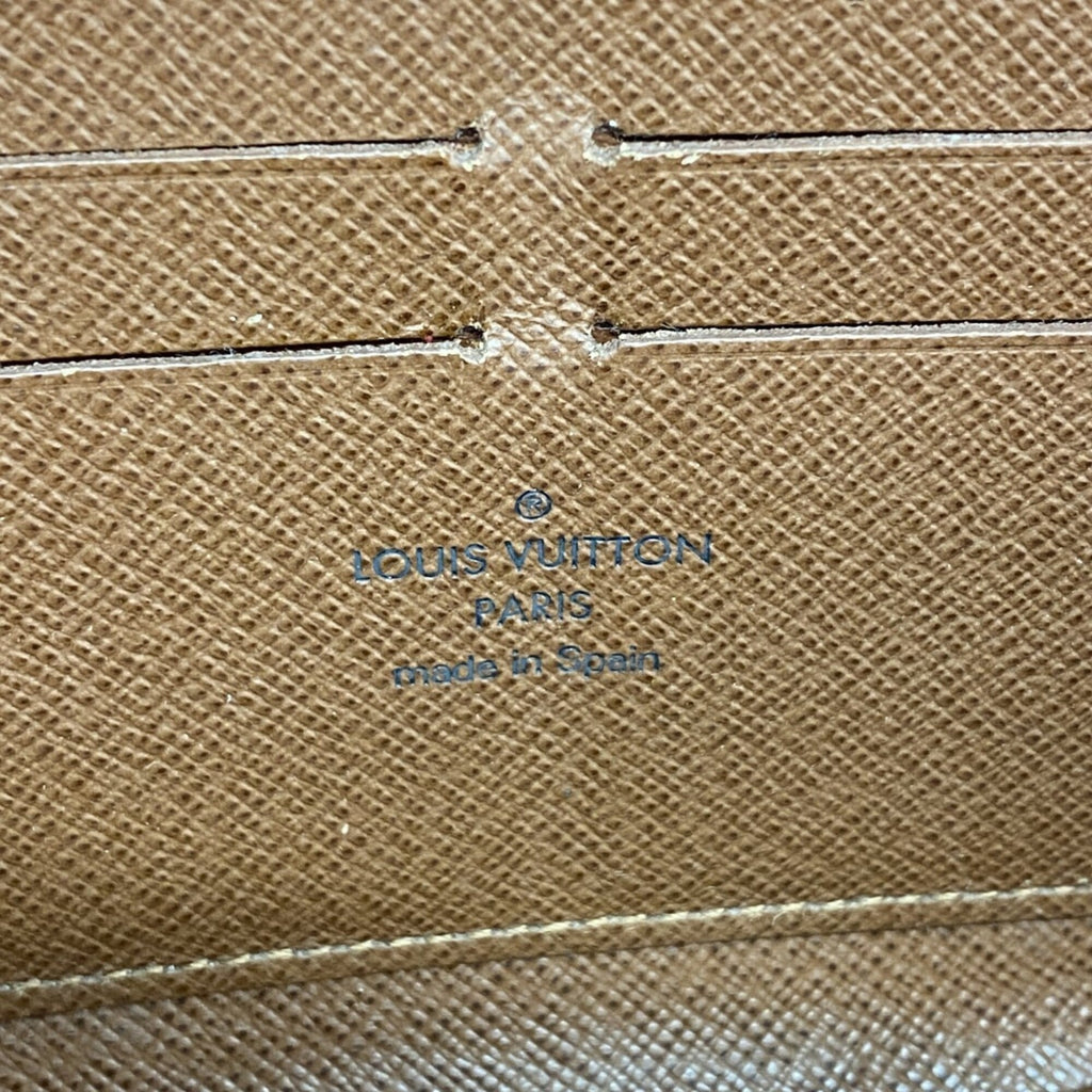 Zippy Wallet Monogram Canvas