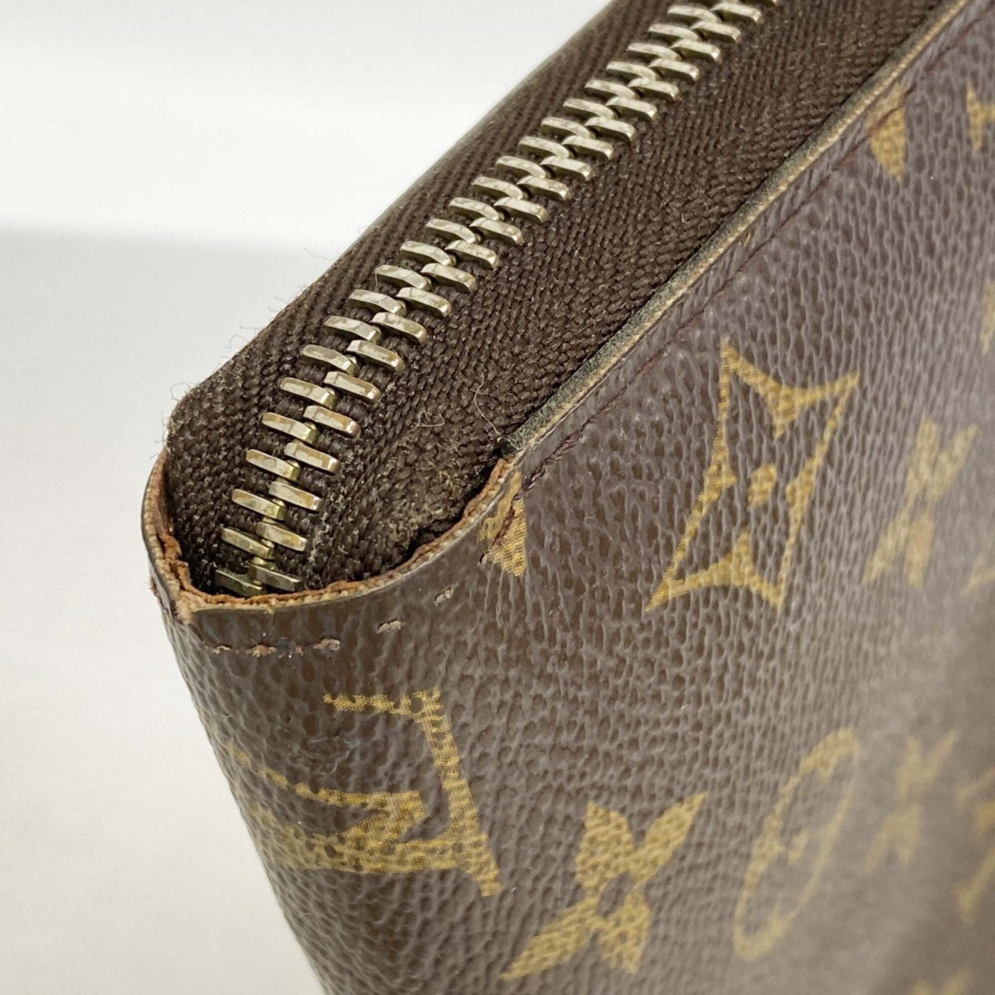 Zippy Wallet Monogram Canvas