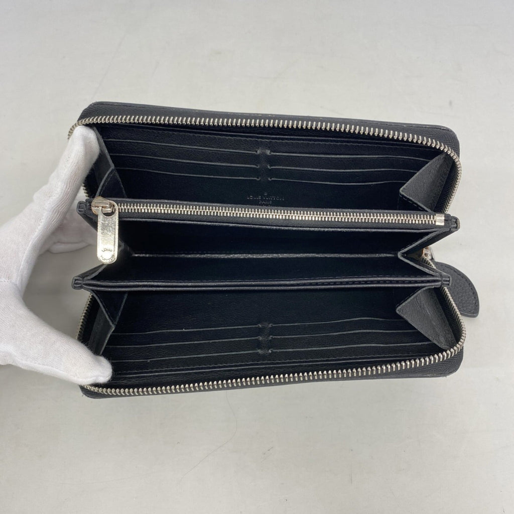 Zippy Wallet Mahina Leather