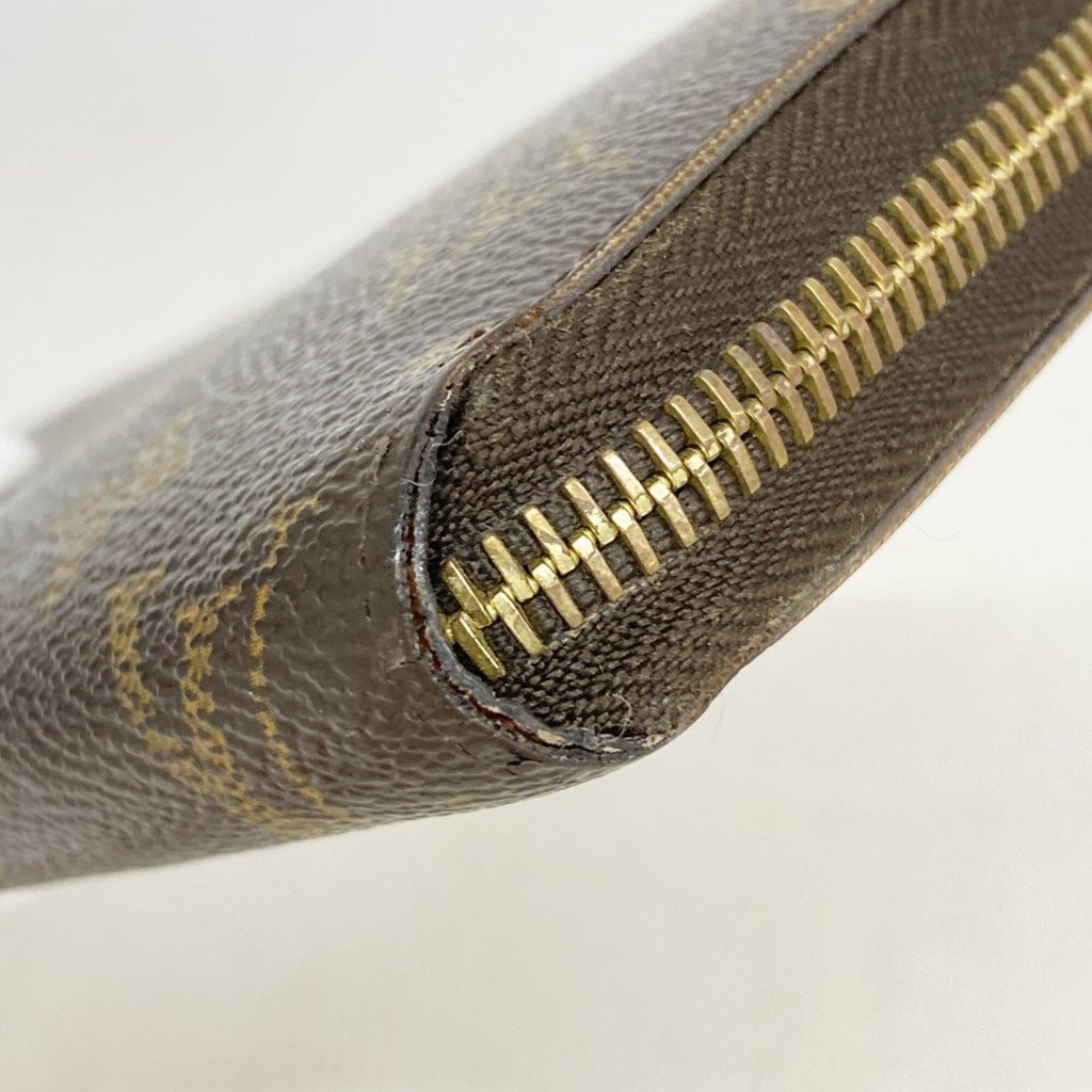 Zippy Wallet Monogram Canvas
