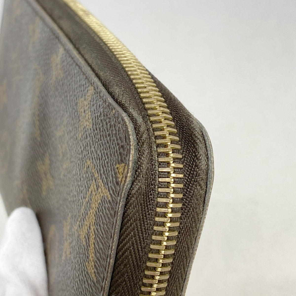 Zippy Wallet Monogram Canvas