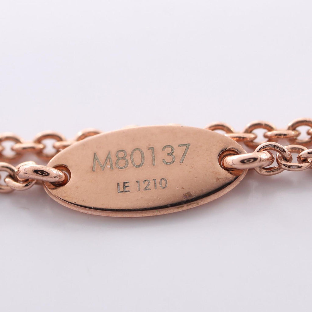 Essential V Pendant Necklace Gold
