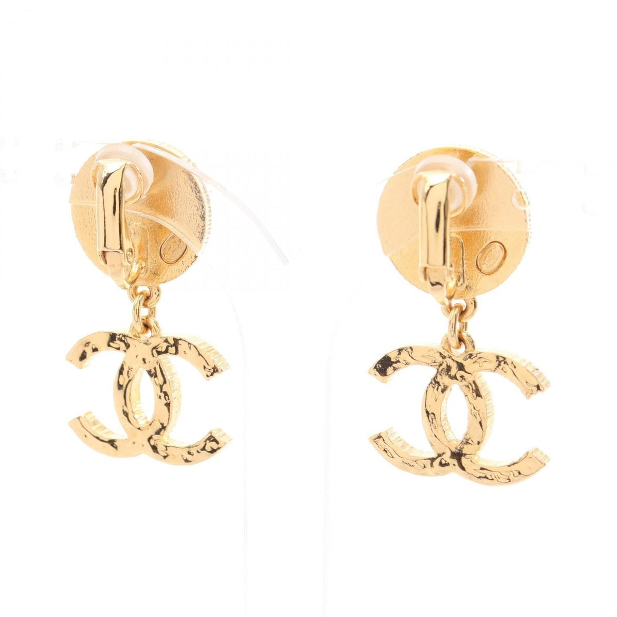 CC Logo Clip-On Earrings Metal Gold-Tone Metal