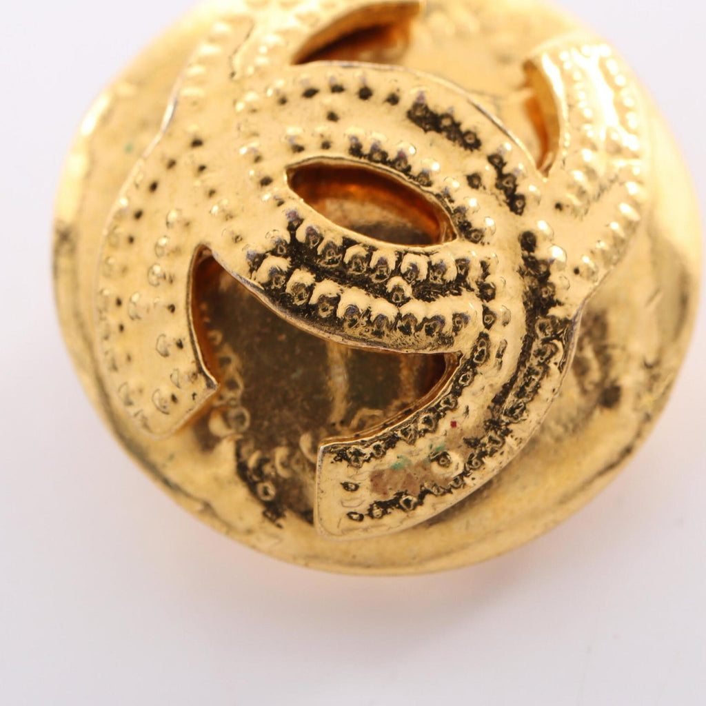 CC Logo Clip-On Earrings Metal Gold-Tone Metal