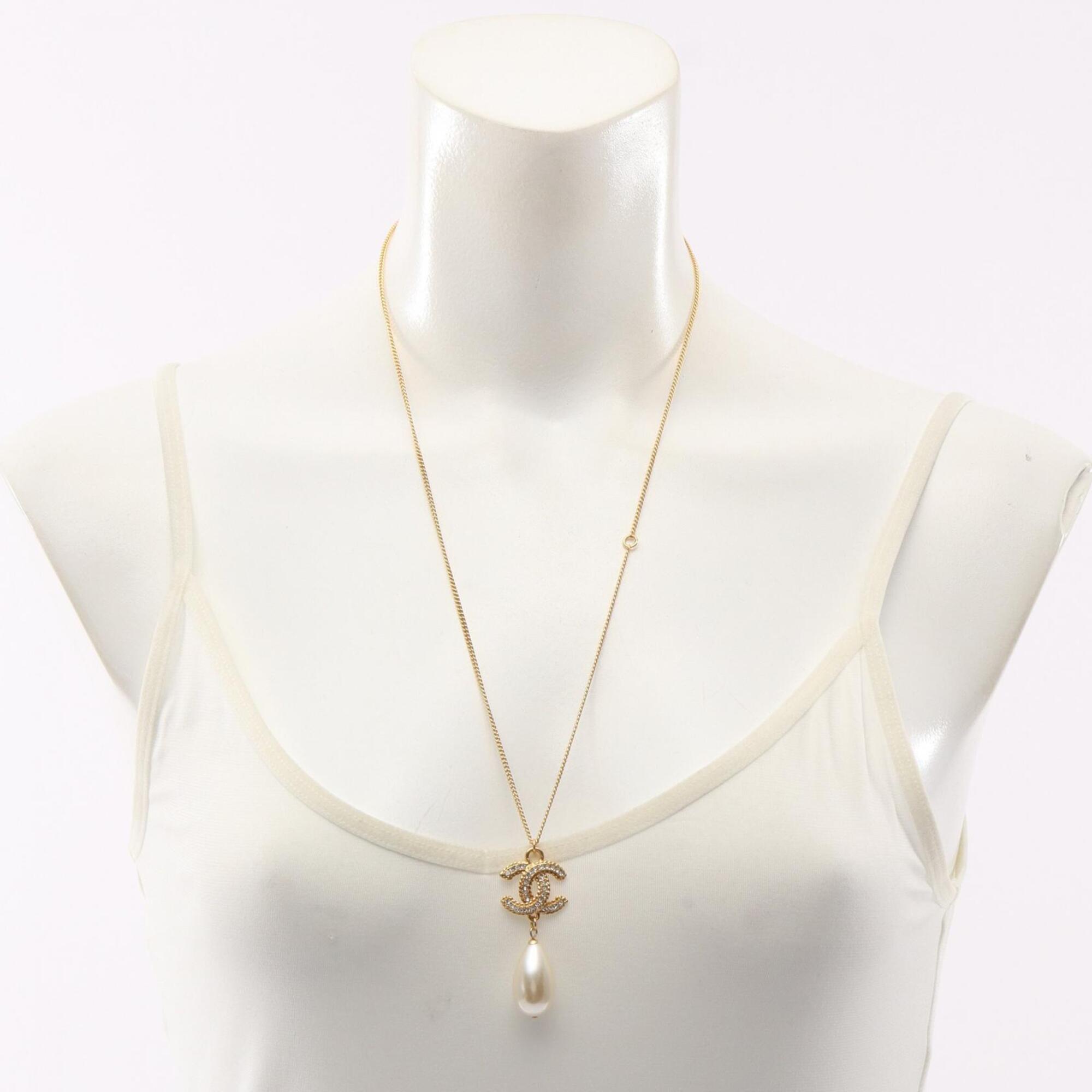 CC Logo Pendant Necklace Metal