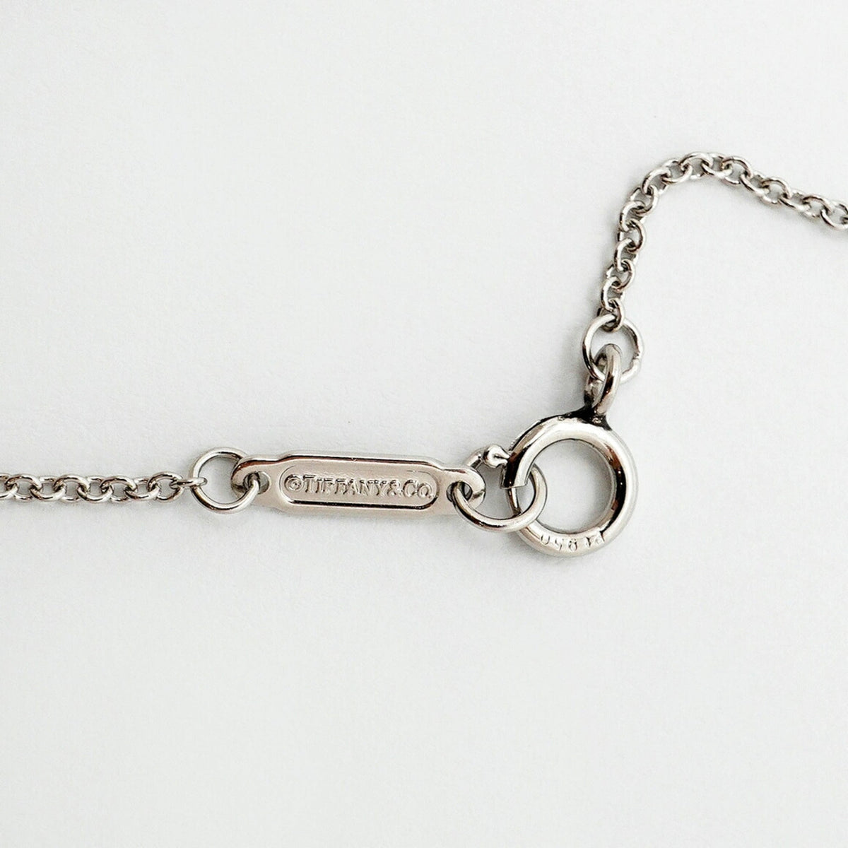 Solitaire Pendant Necklace Platinum with Diamond