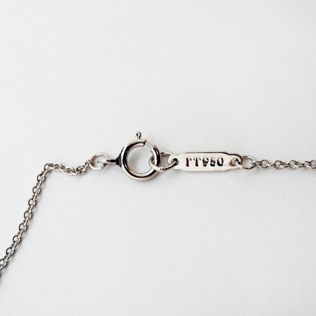 Solitaire Pendant Necklace Platinum with Diamond