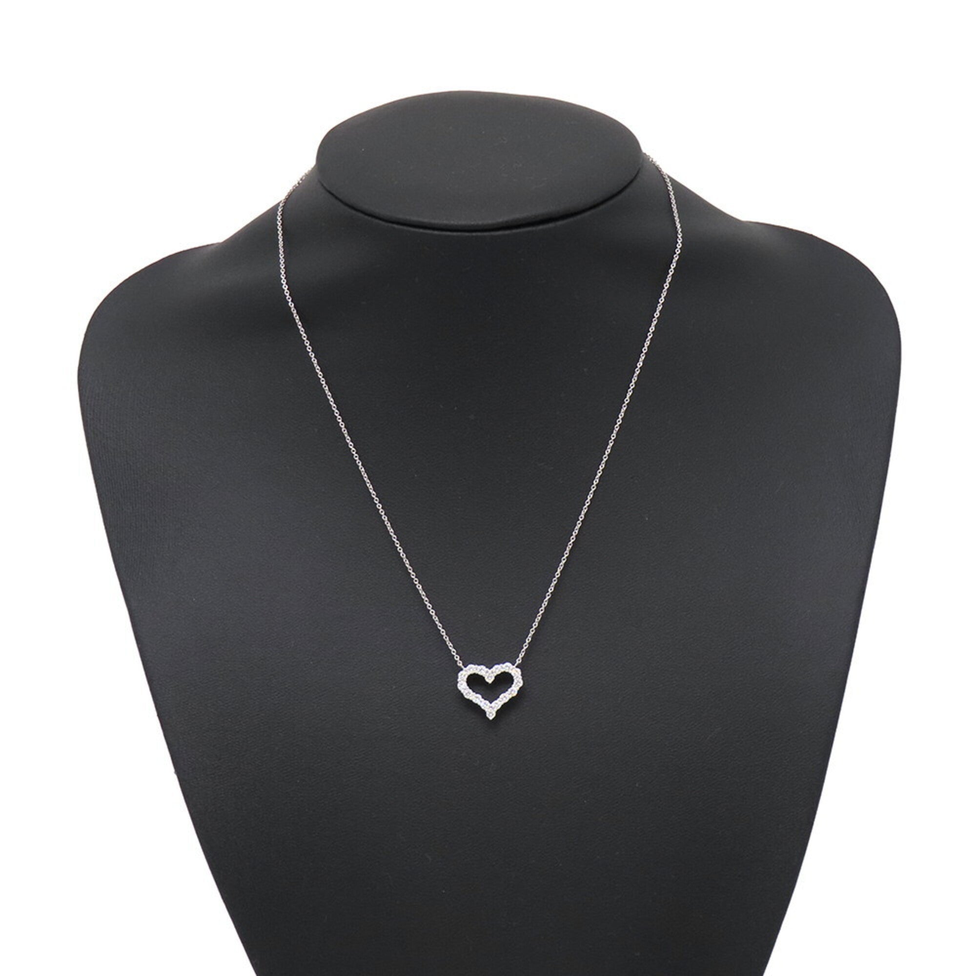 Sentimental Heart Pendant Necklace Platinum