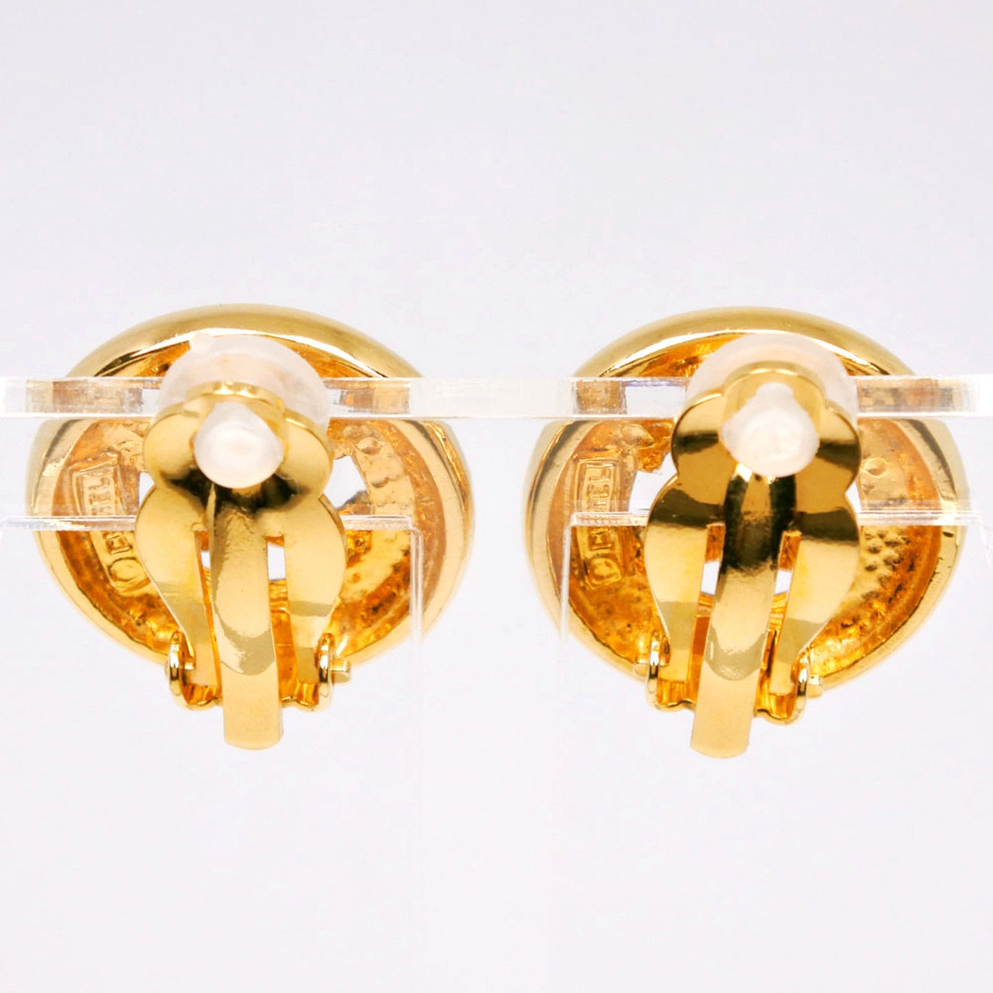 CC Logo Clip-On Earrings Metal Gold-Tone Metal