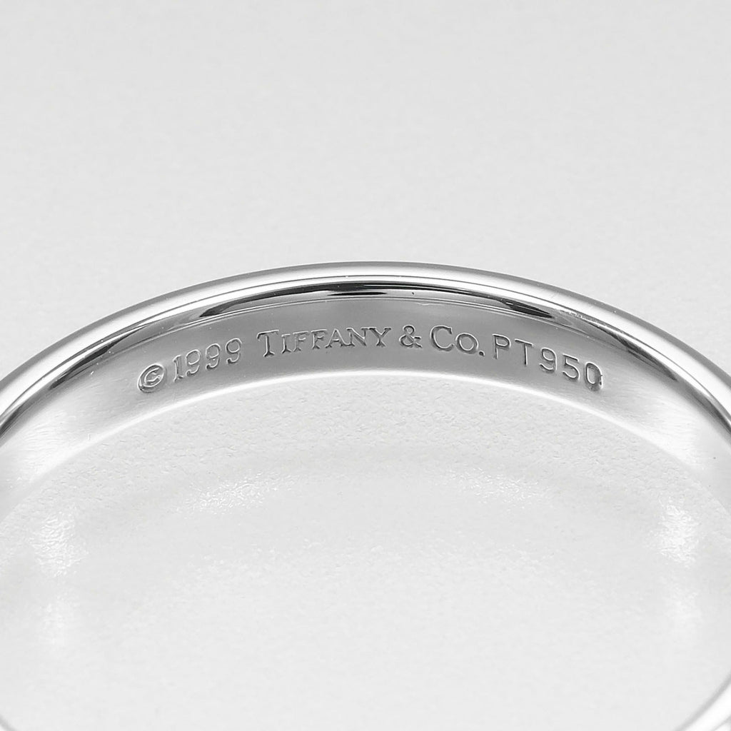 Forever Classic Ring Platinum