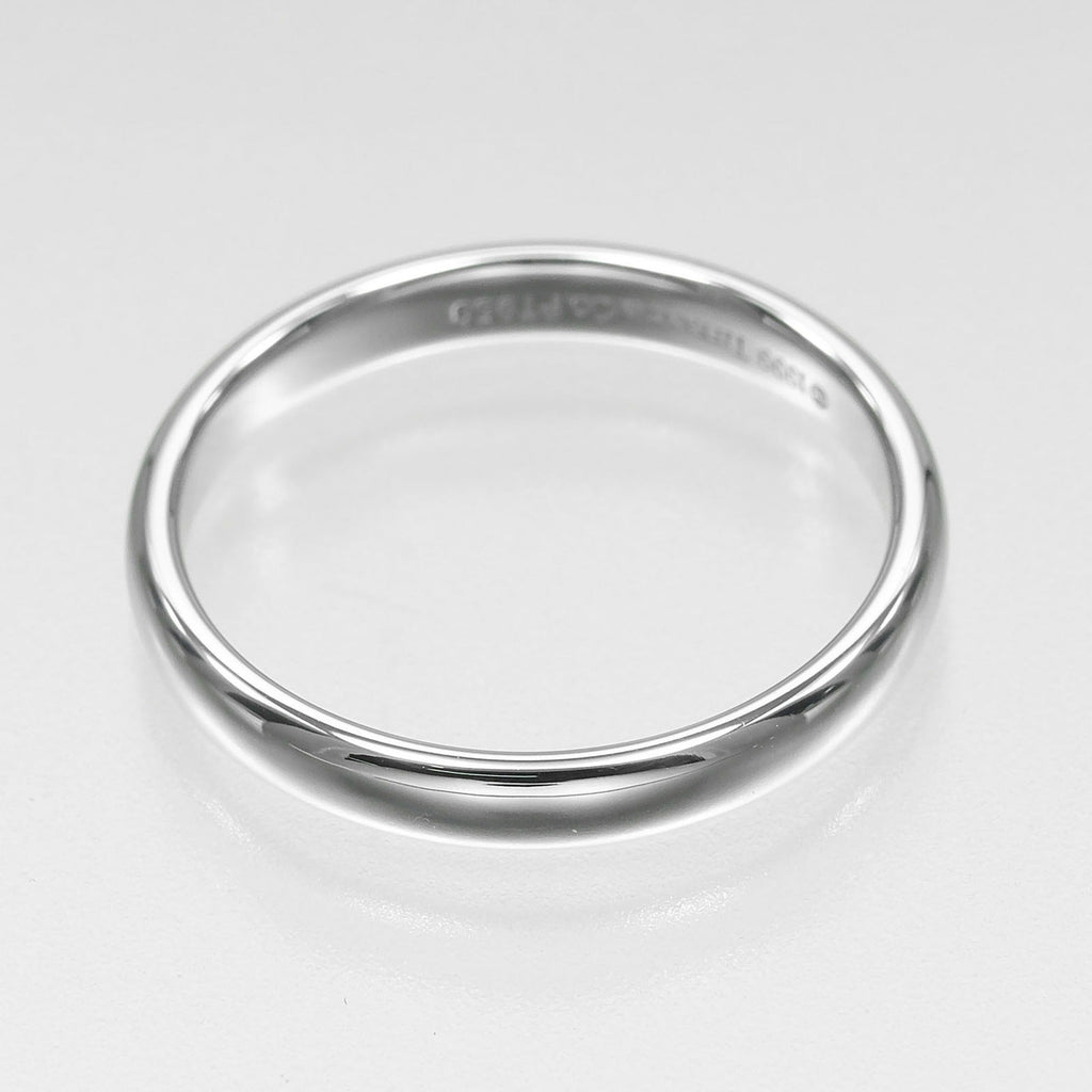 Forever Classic Ring Platinum