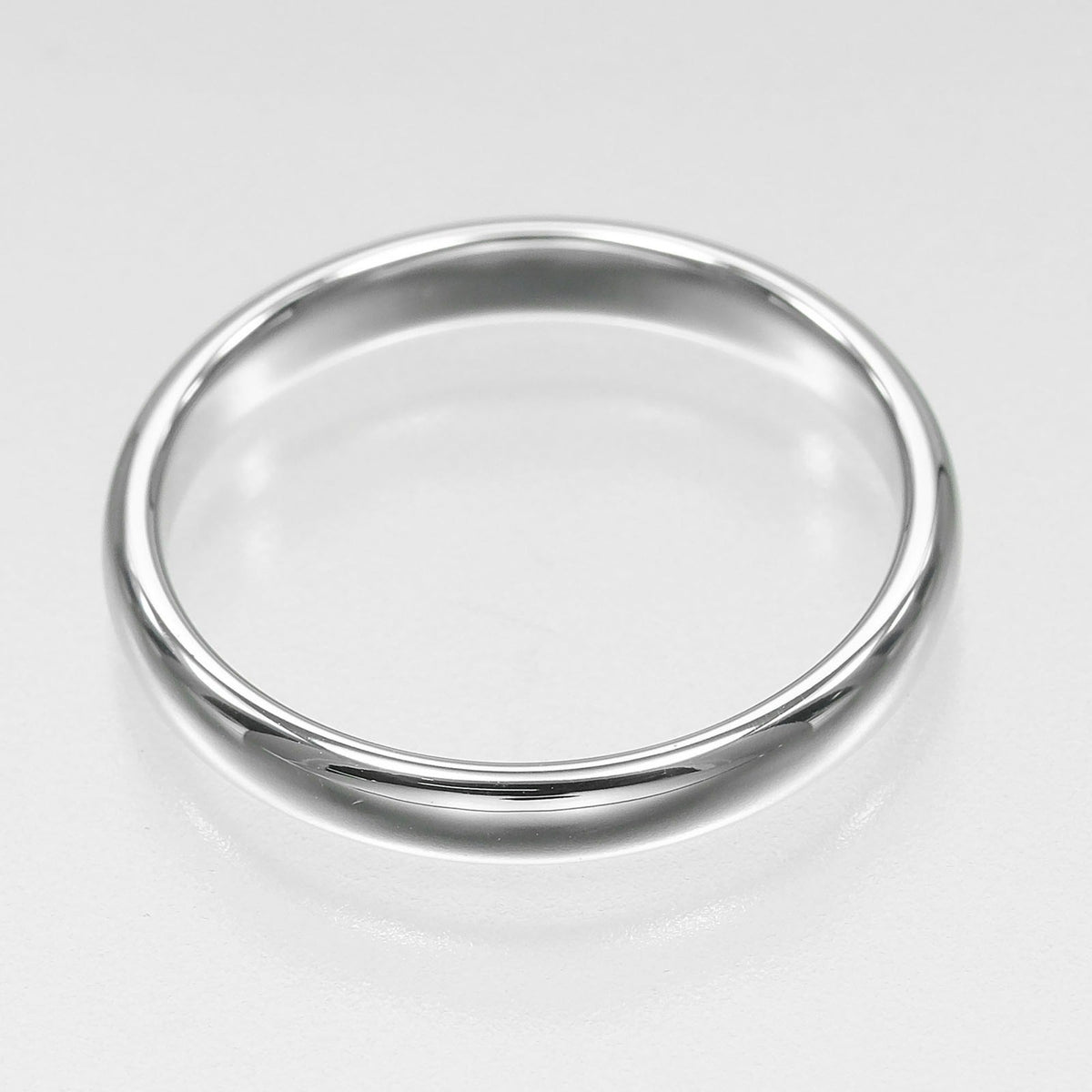 Forever Classic Ring Platinum