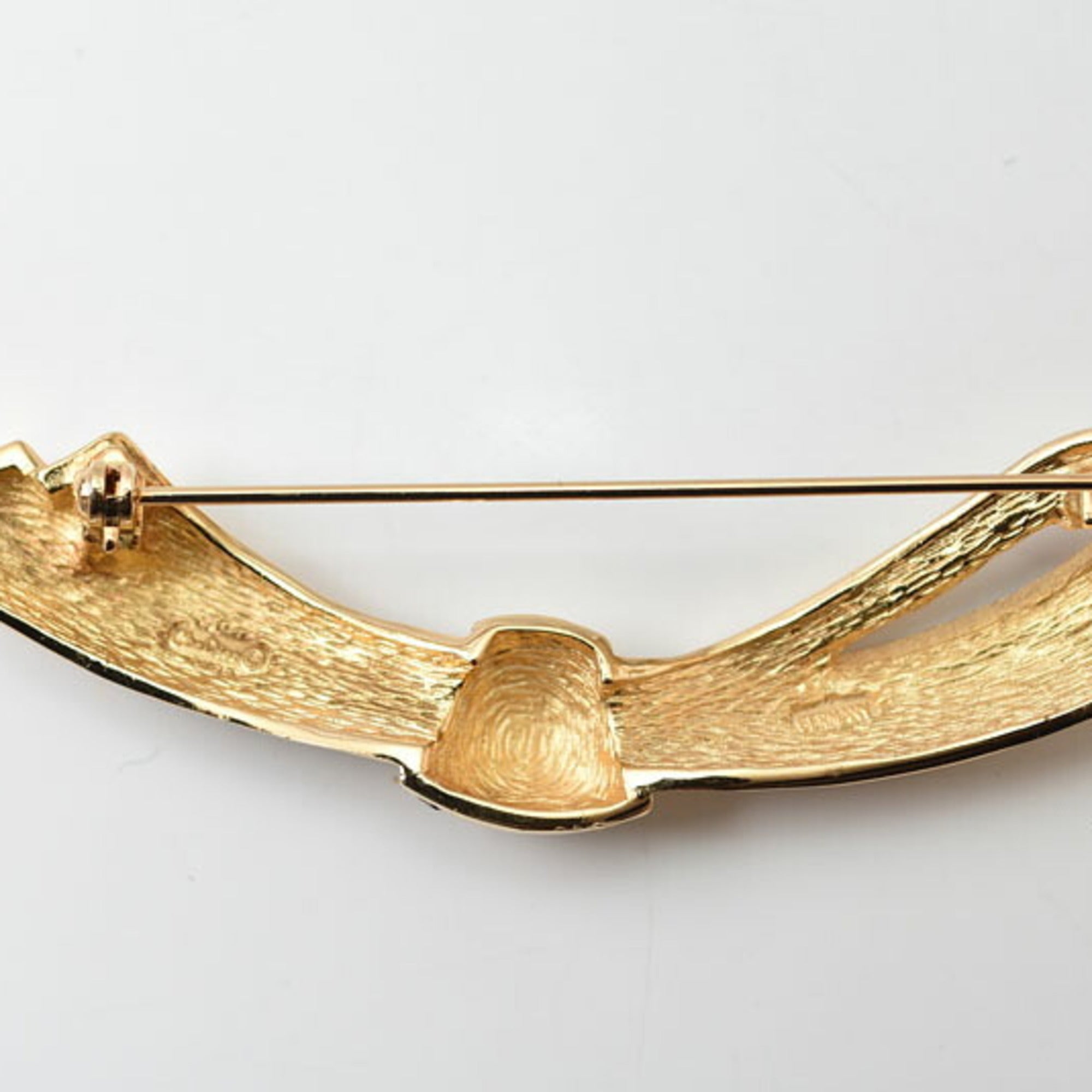 Ribbon Motif Brooch Gold Rhinestone