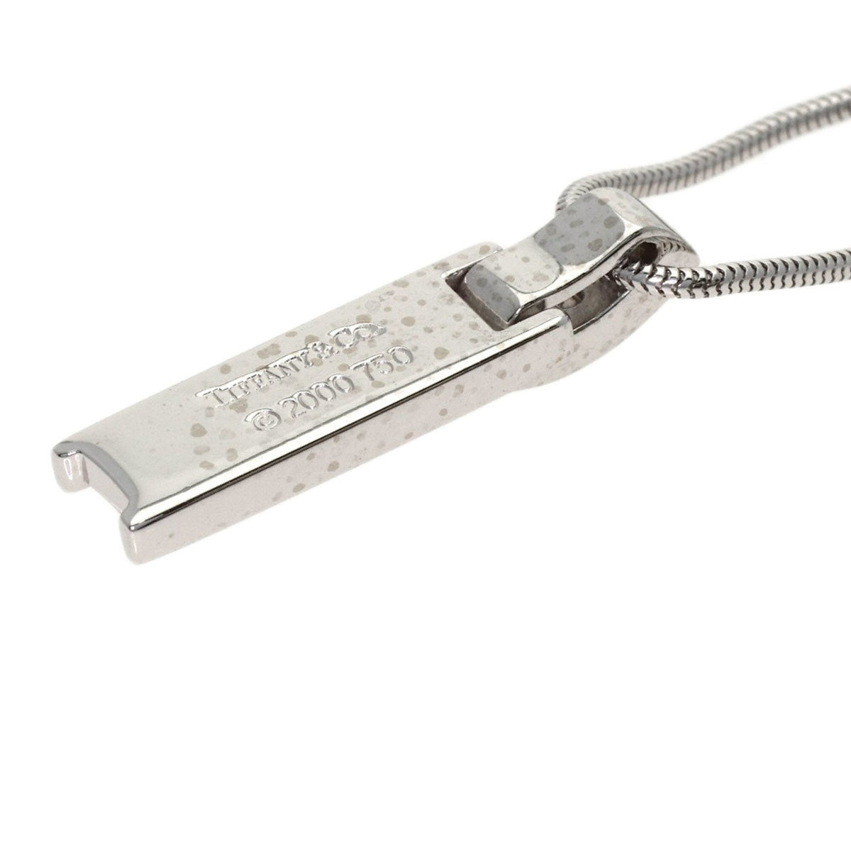 Atlas Pendant Necklace 18K White Gold
