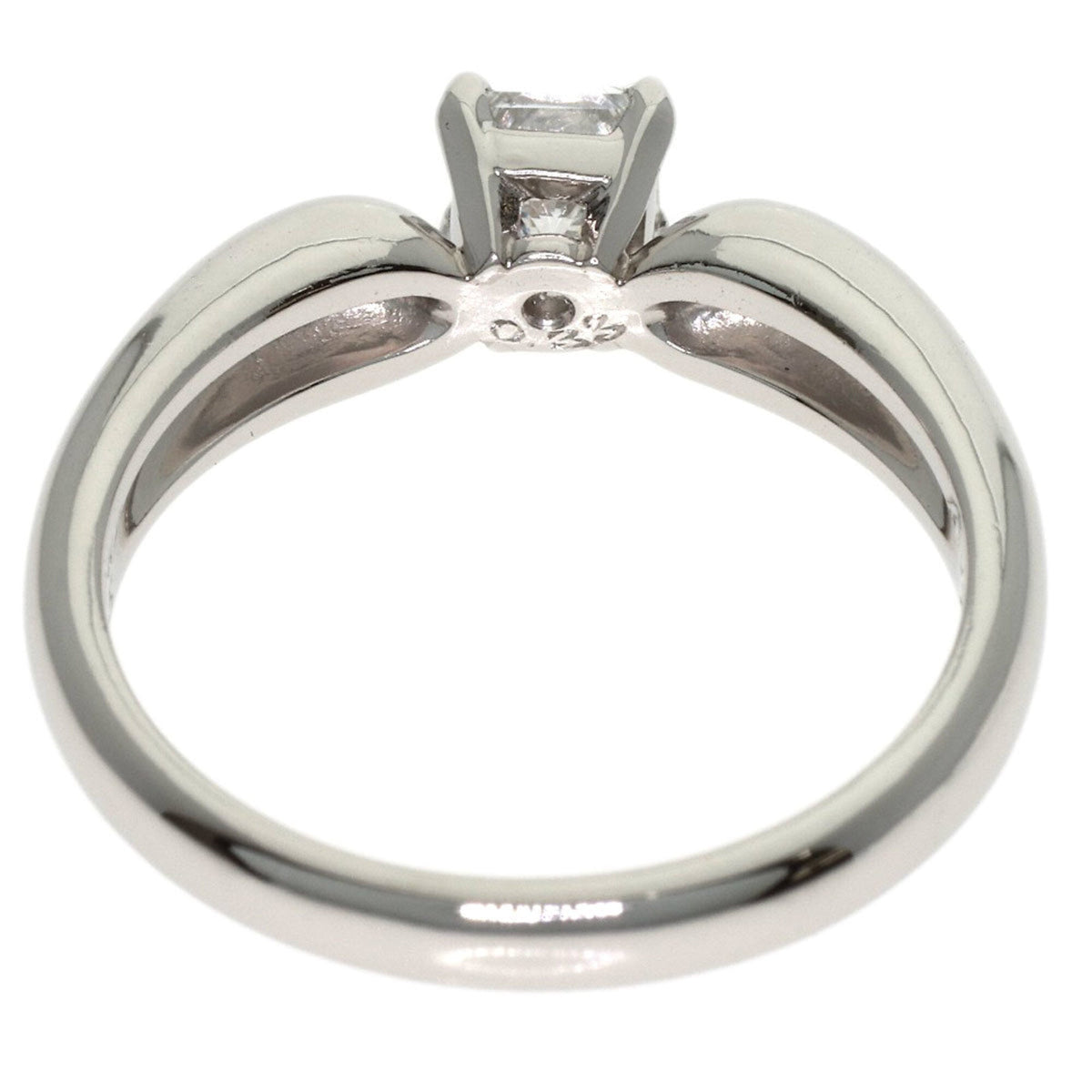Square Princess Cut Diamond Ring Platinum