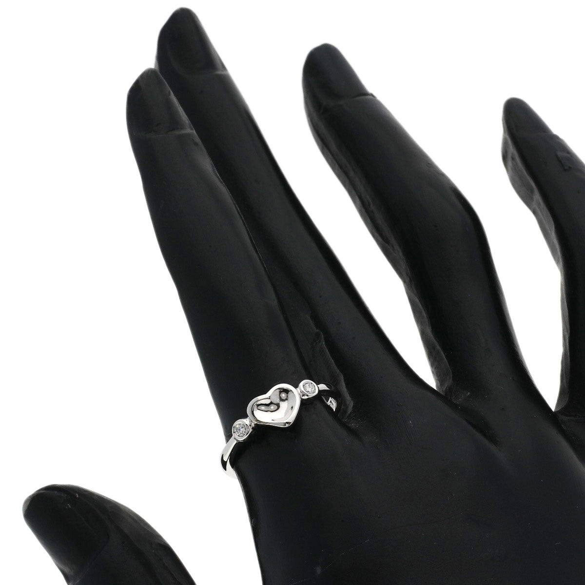 Full Heart Band Ring Platinum With Diamond
