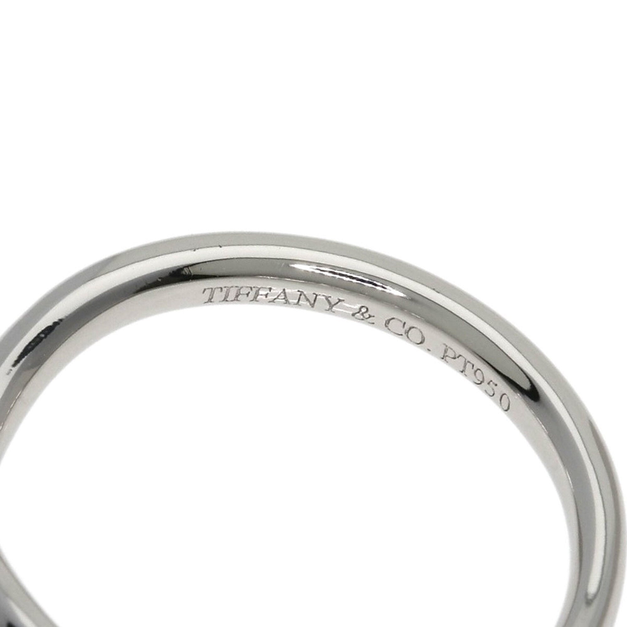 Curved Band Ring Platinum