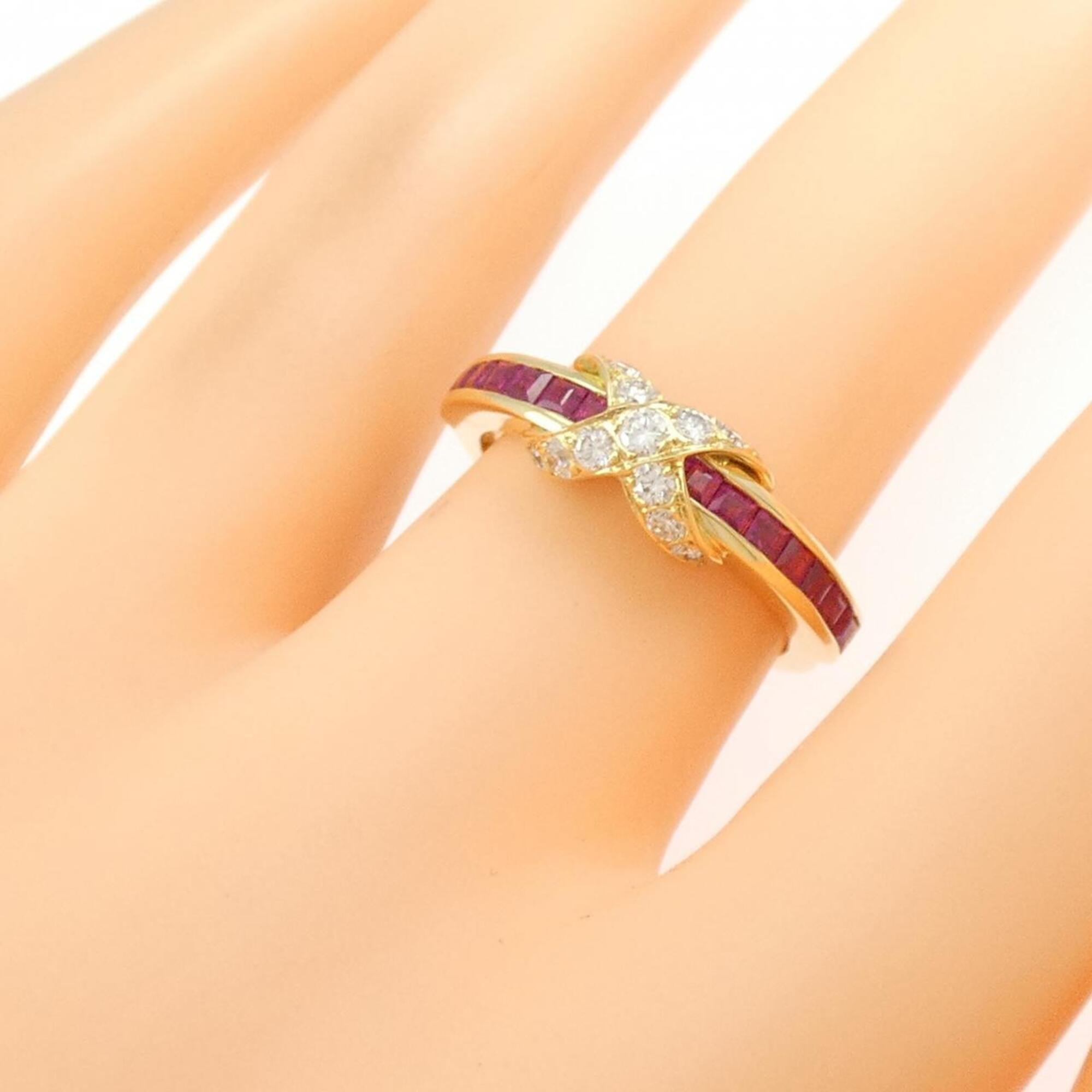 Ring 18K Yellow Gold with Diamond and Ruby