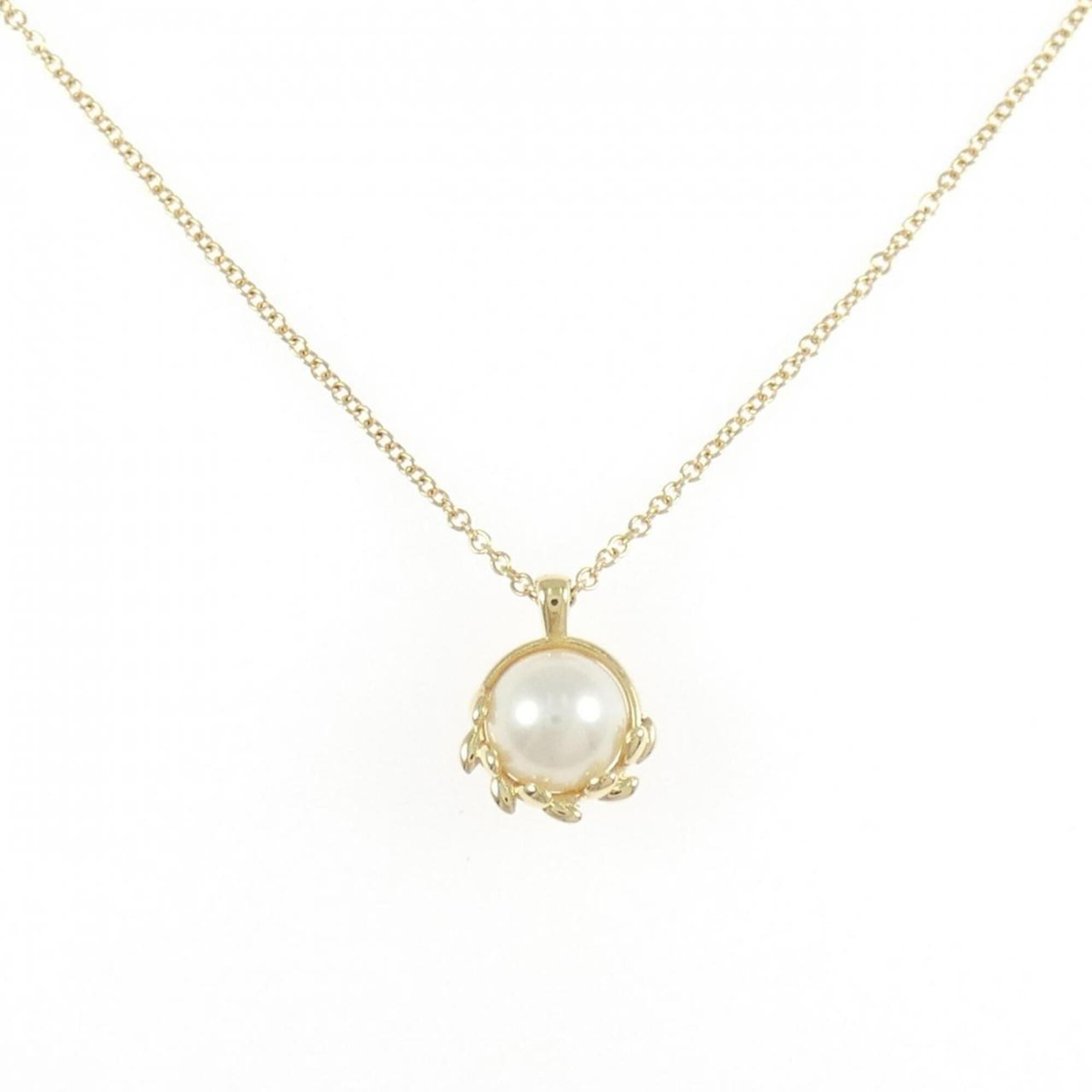 Olive Leaf Pendant Necklace 18K Yellow Gold