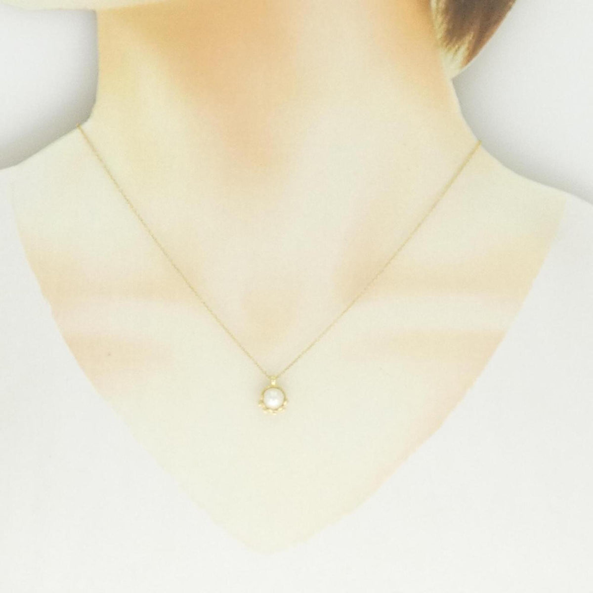 Olive Leaf Pendant Necklace 18K Yellow Gold