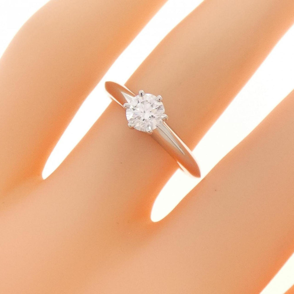 Solitaire Ring Platinum with Diamond