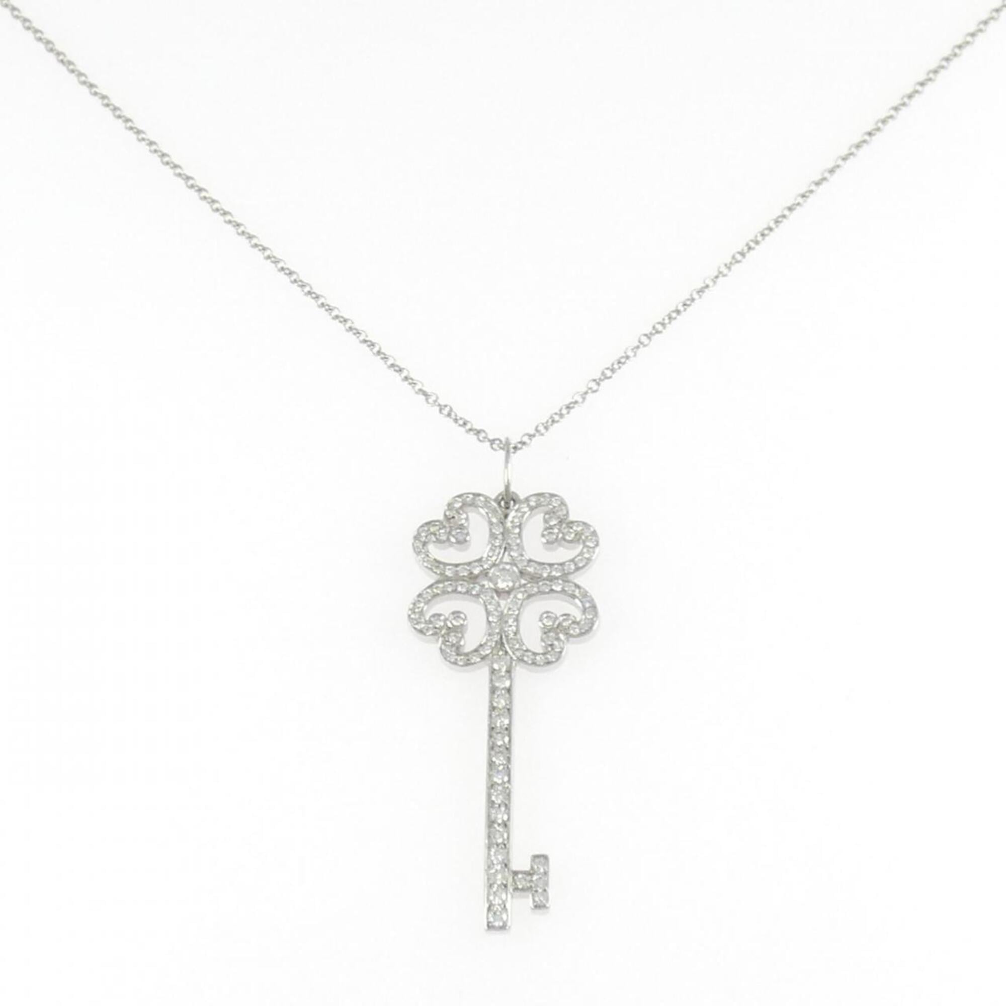 Quattra Heart Key Pendant Necklace Platinum with Diamond