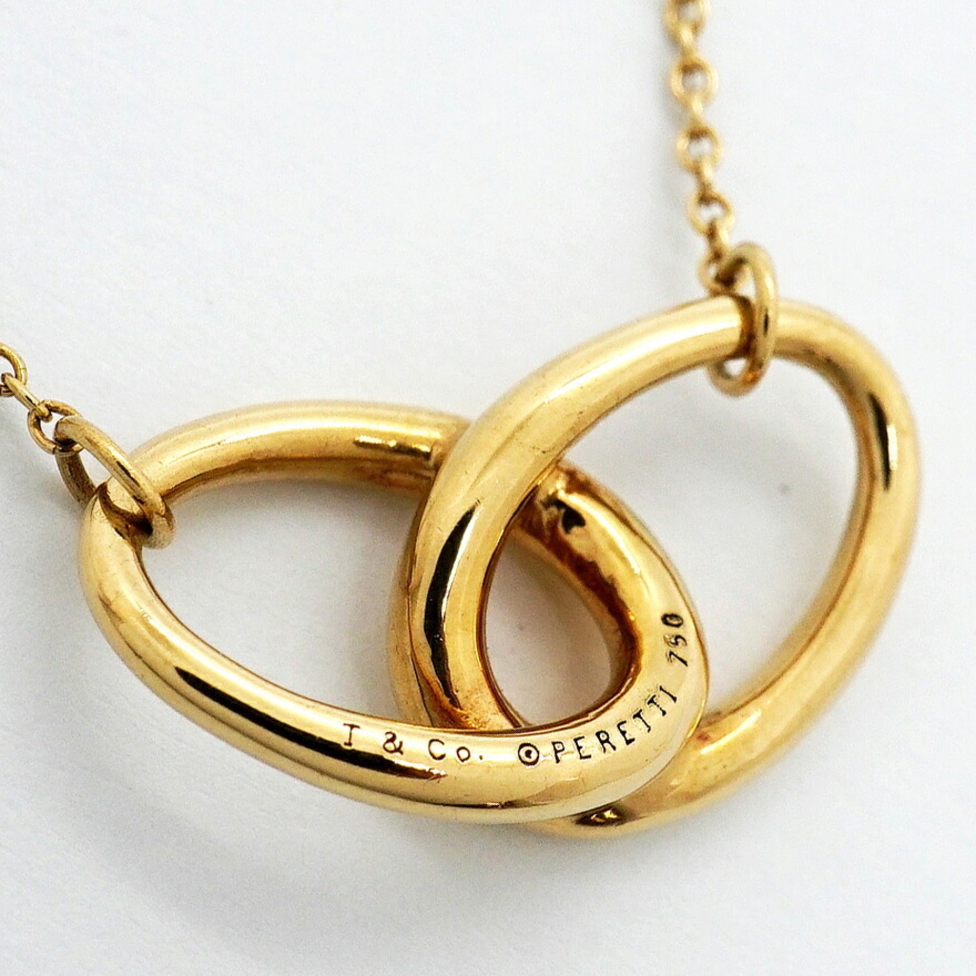 Double Loop Pendant Necklace 18K Yellow Gold