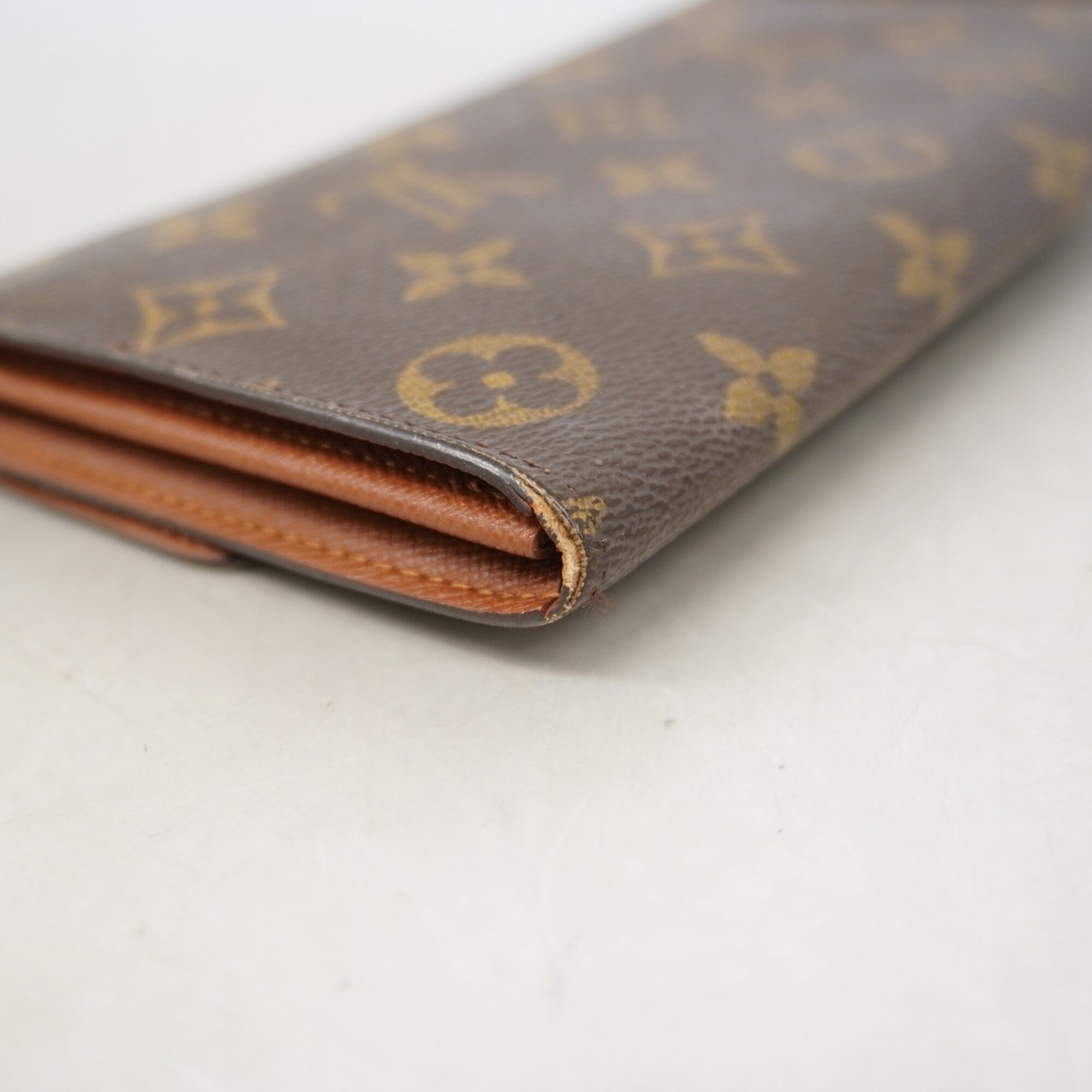 Sarah Wallet Monogram Canvas