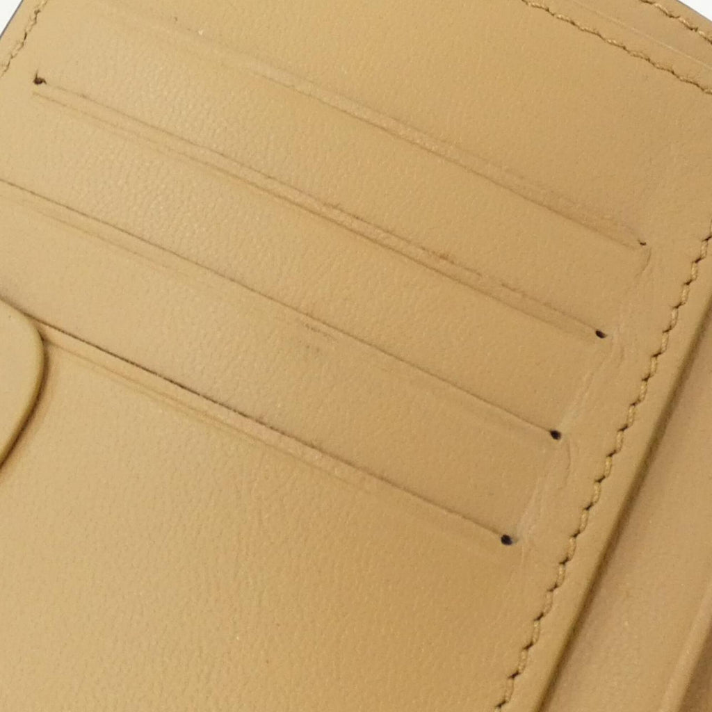 Baguette Continental Wallet Zucca Embossed Leather