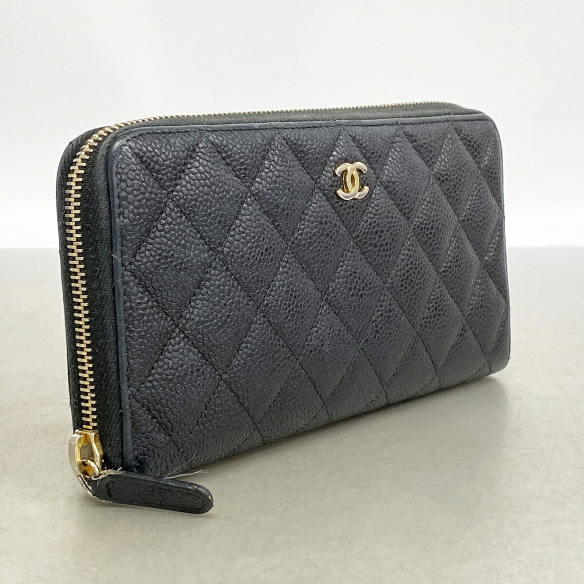 Zip Around Wallet Quilted Caviar Long