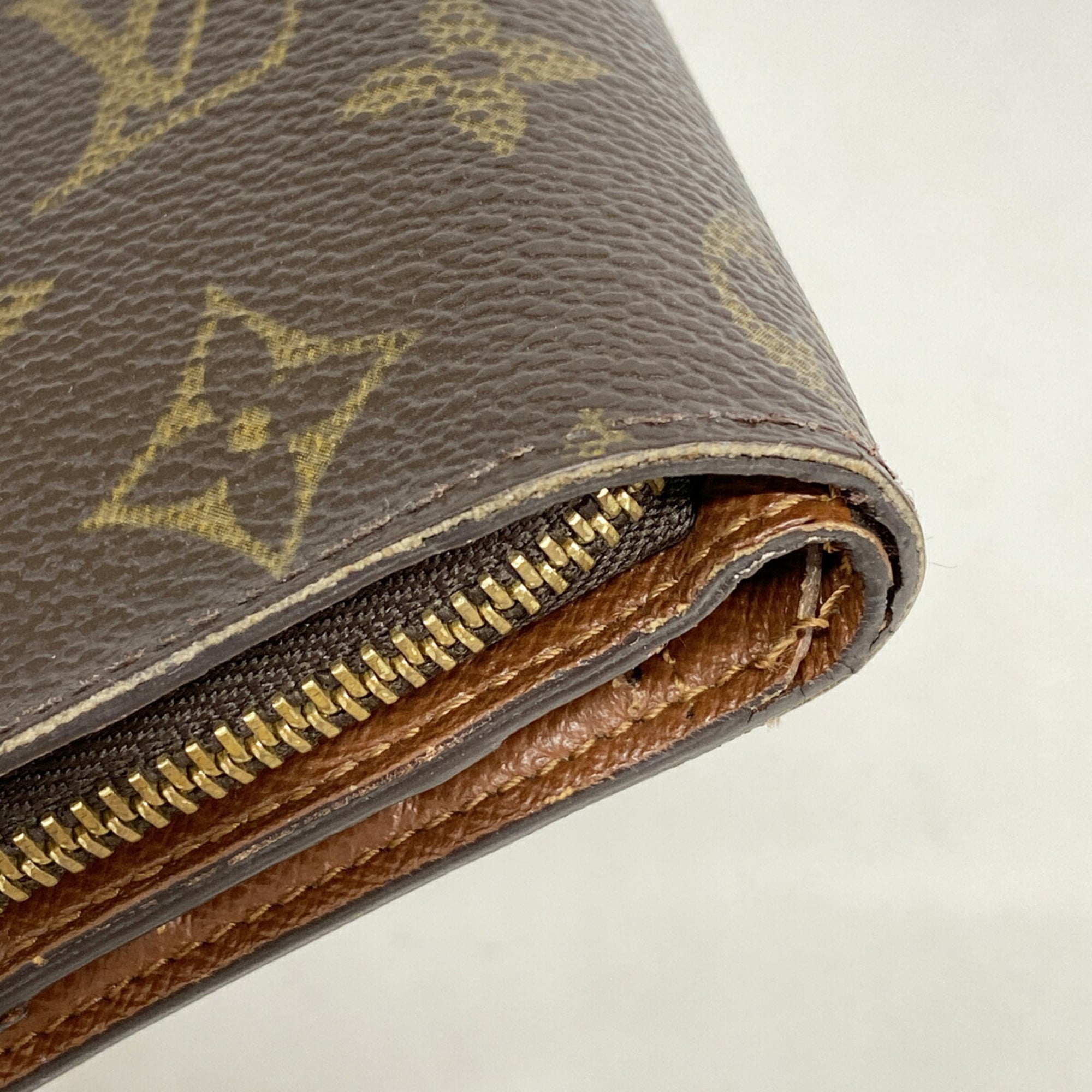 Compact Zippe Wallet Monogram Canvas