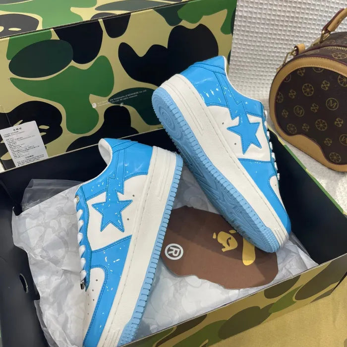 B - SNEAKERS
