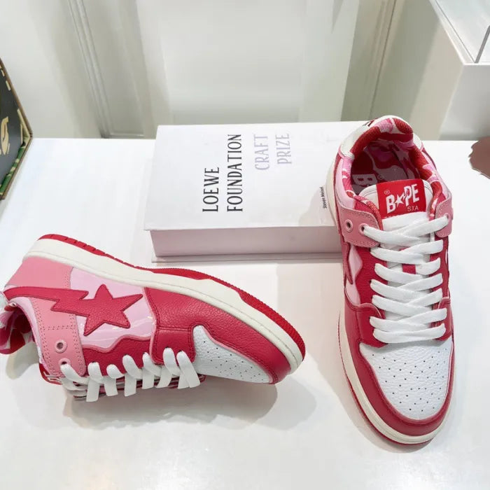 B - SNEAKERS