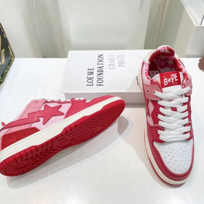 B - SNEAKERS