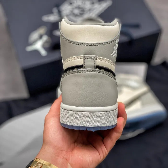 N - SNEAKERS