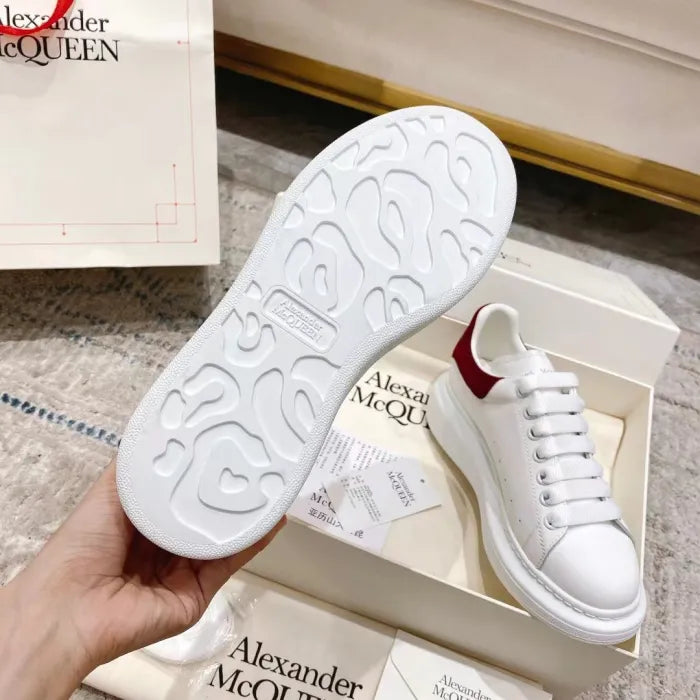A - SNEAKERS