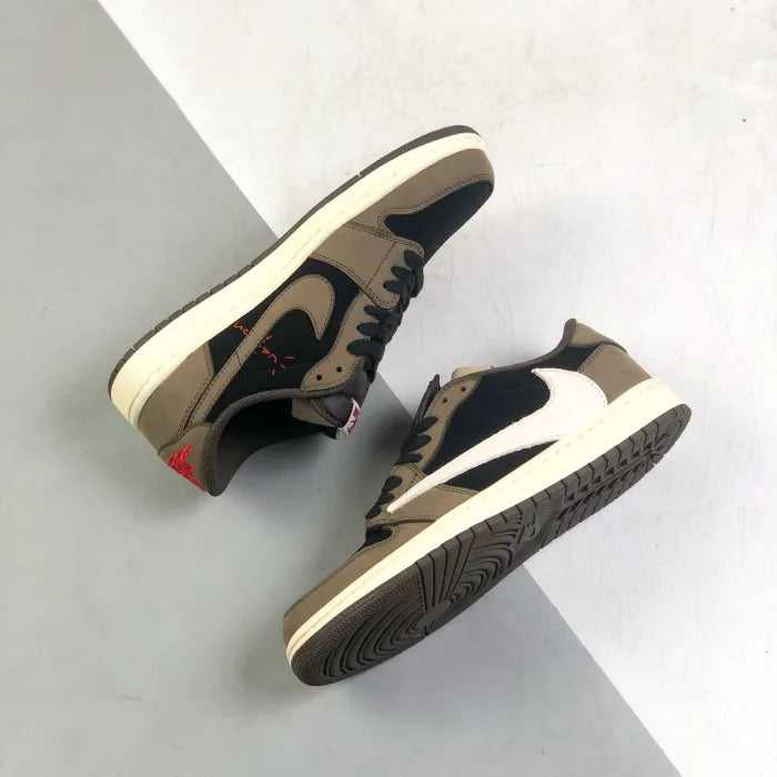 N - SNEAKERS