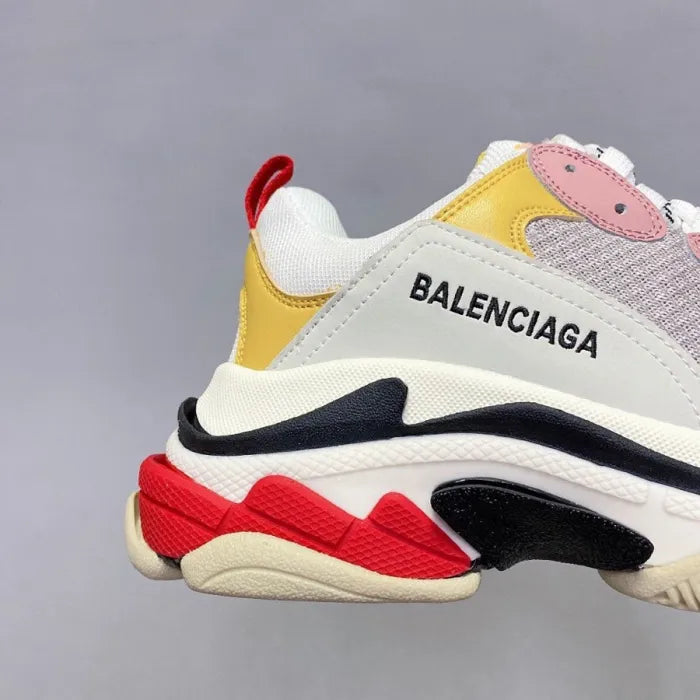B - SNEAKERS