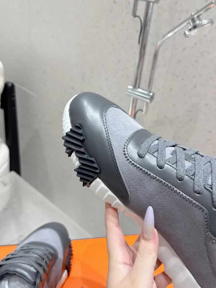 H - SNEAKERS