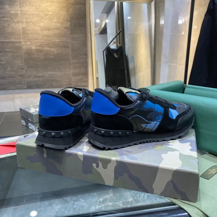V - SNEAKERS