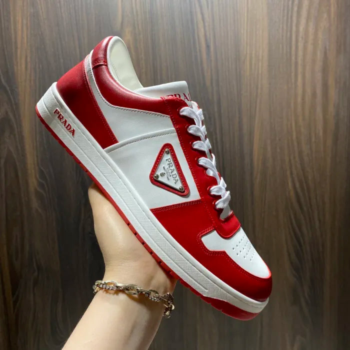 P - SNEAKERS