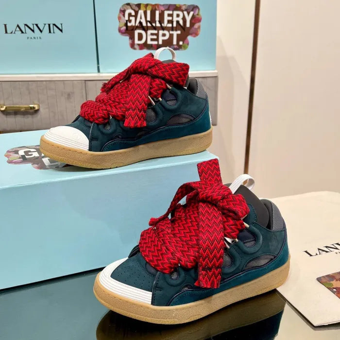 L - SNEAKERS
