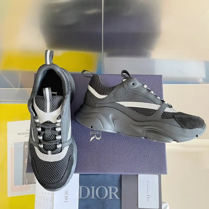 D - SNEAKERS