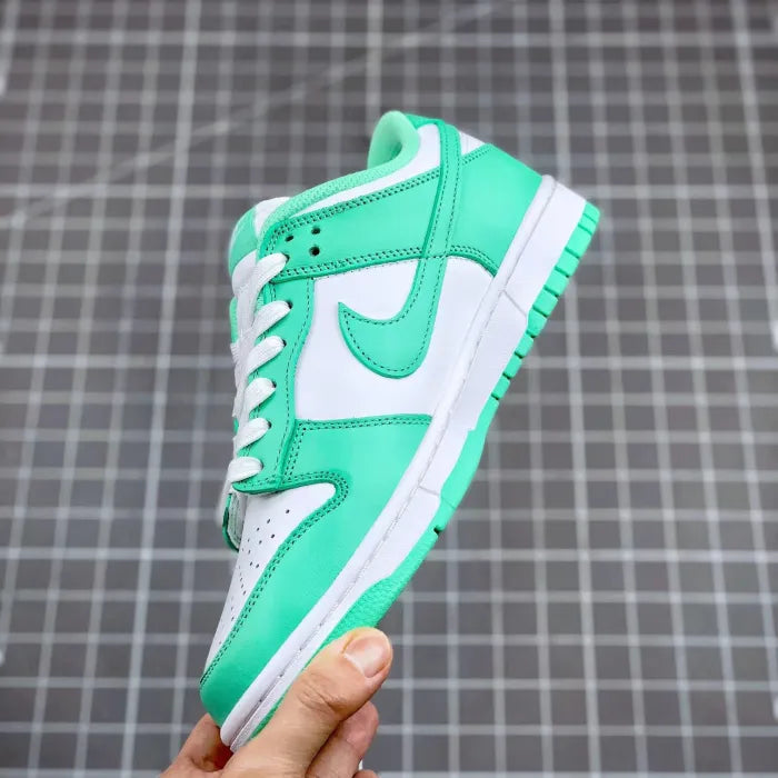 N - SNEAKERS