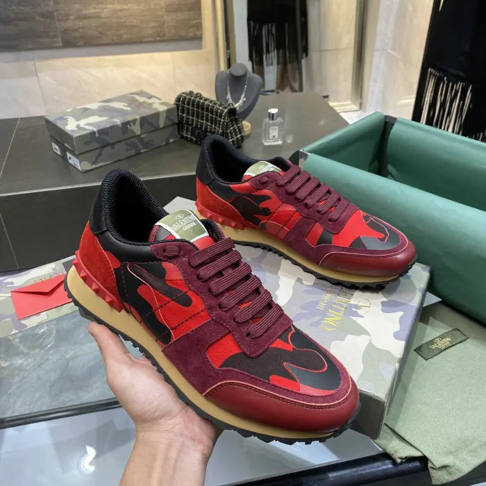 V - SNEAKERS