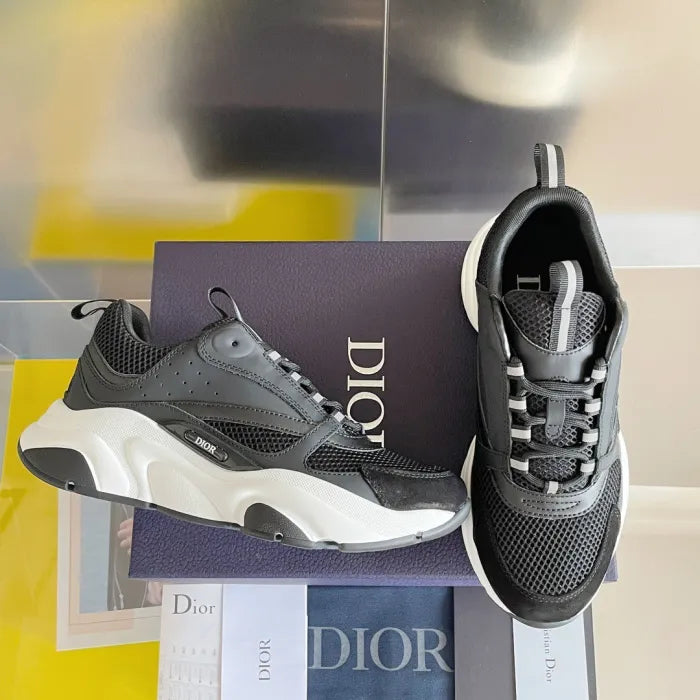 D - SNEAKERS